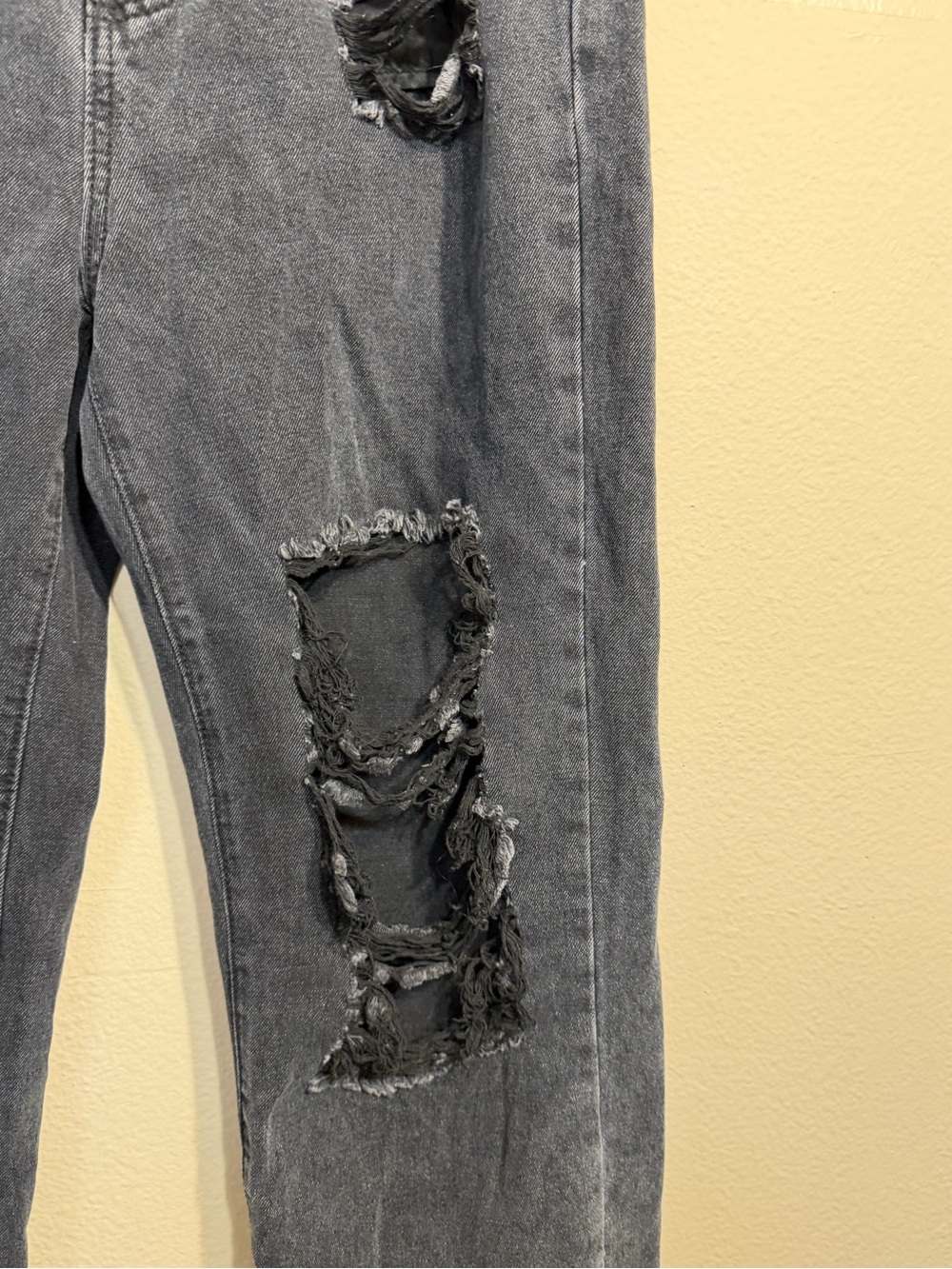 Distressed Black High Rise Jeans - Ripped Straight Leg - Picture 3 of 9